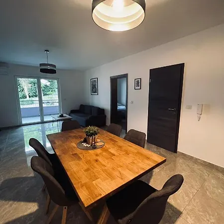 Akacia Apartament Nerezine