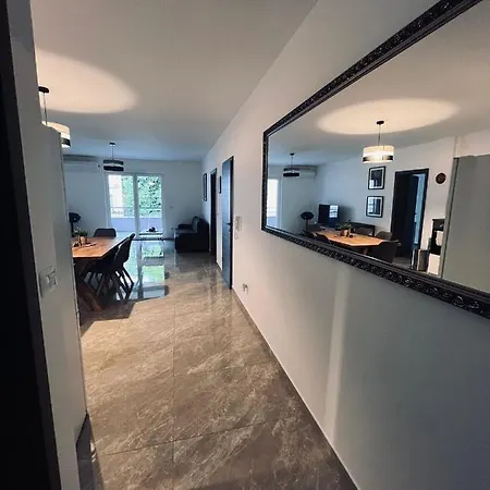 Apartament Akacia *